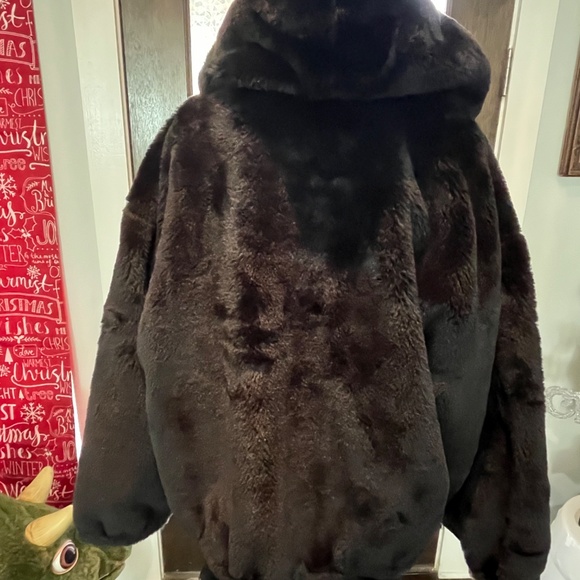 - Lucky Brand XL Faux Fur Black Jacket - Picture 6 of 12